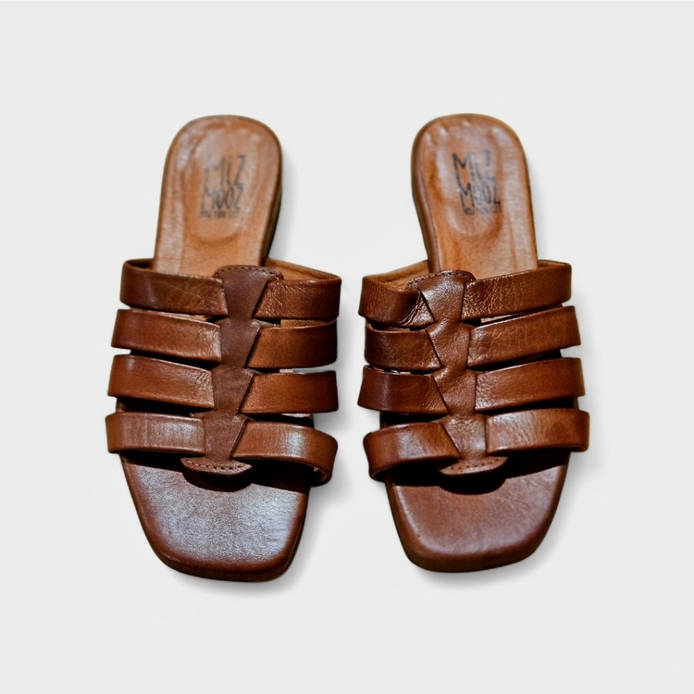 Miz Mooz Preppy Strappy Leather Slide On Sandals. Brown. Size 6.5